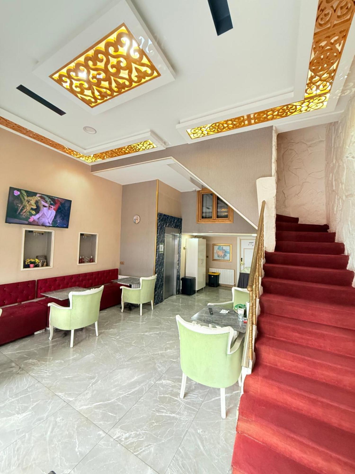 Hotel Rhythm 2*