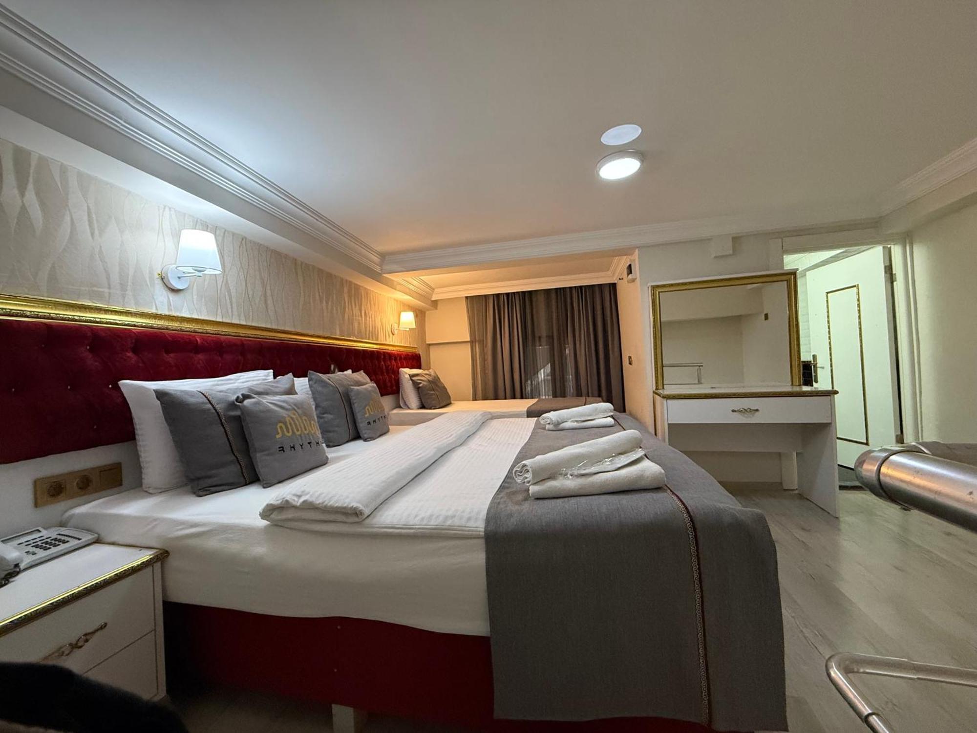 Hotel Rhythm