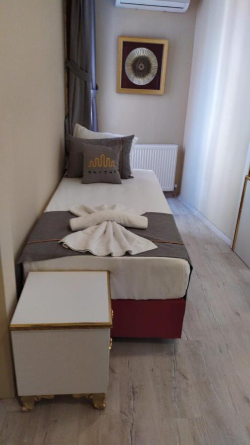Rhythm Hotel 2*